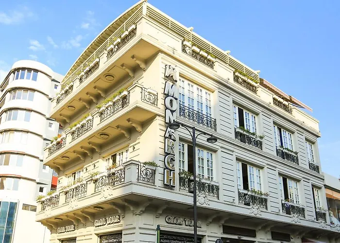 Hotel Monarch