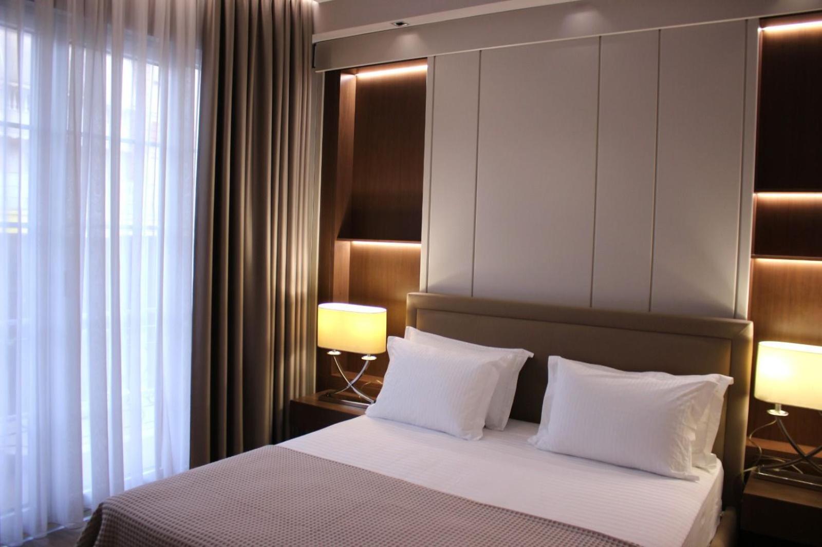 Hotel Monarch